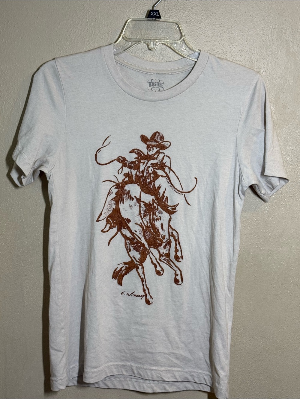 NWOT Texas-True Threads Cowboy T-Shirt - Western Print Light Tan Sz Sm